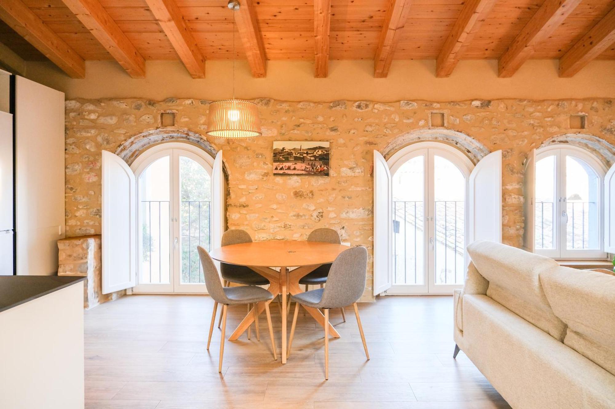 Ganganell Atic Apartamento Con Terraza En Besalú Εξωτερικό φωτογραφία