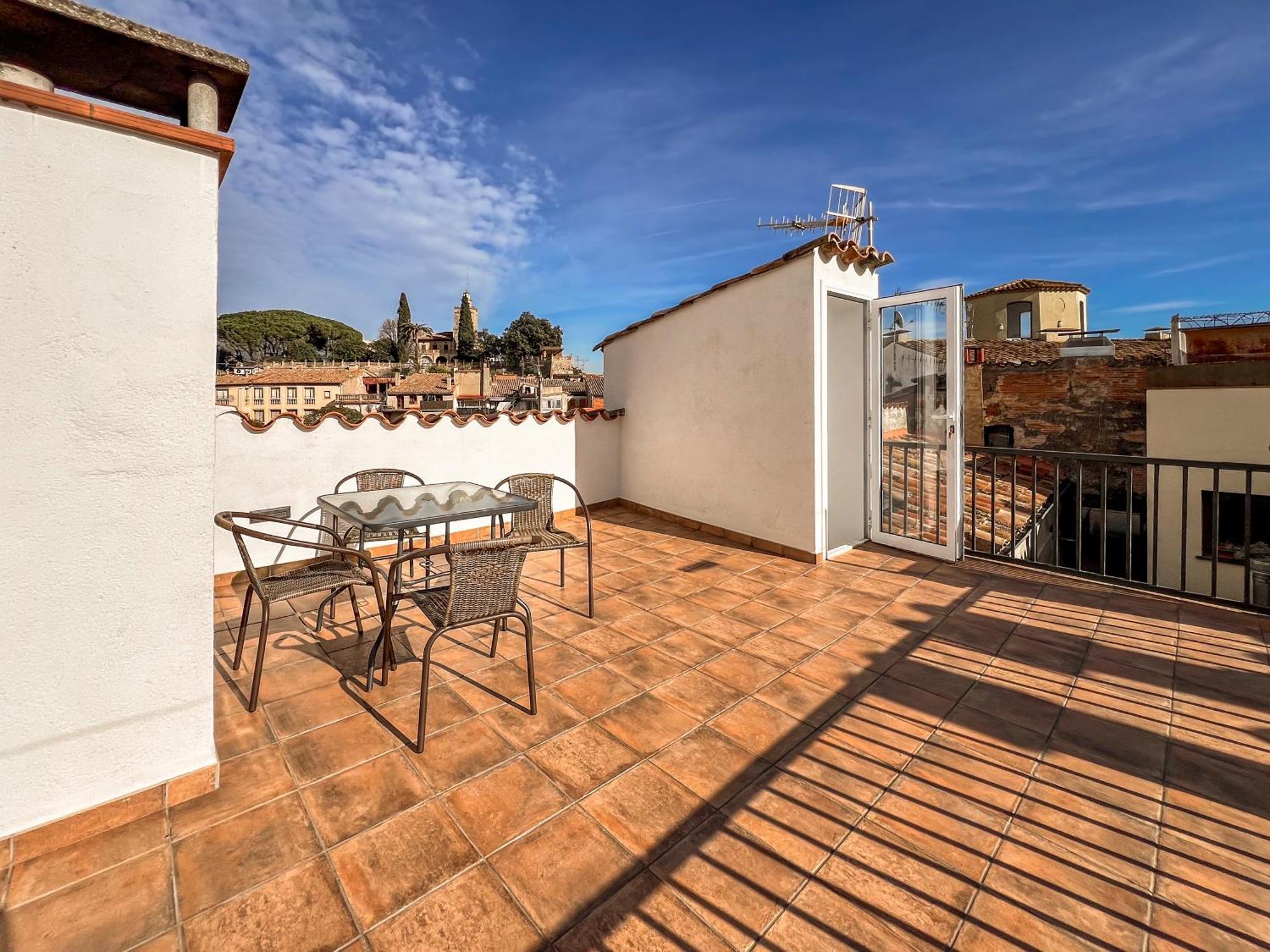 Ganganell Atic Apartamento Con Terraza En Besalú Εξωτερικό φωτογραφία