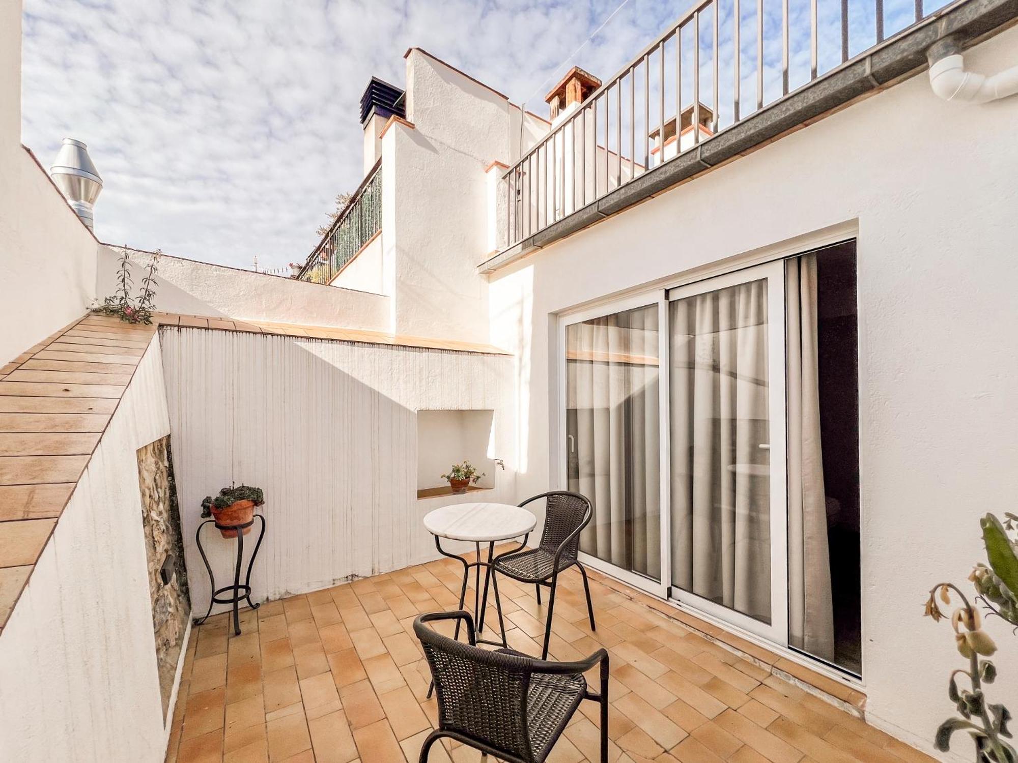 Ganganell Atic Apartamento Con Terraza En Besalú Εξωτερικό φωτογραφία